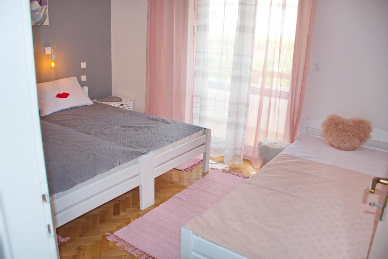 Apartments Mike Novalja Ngoại thất bức ảnh