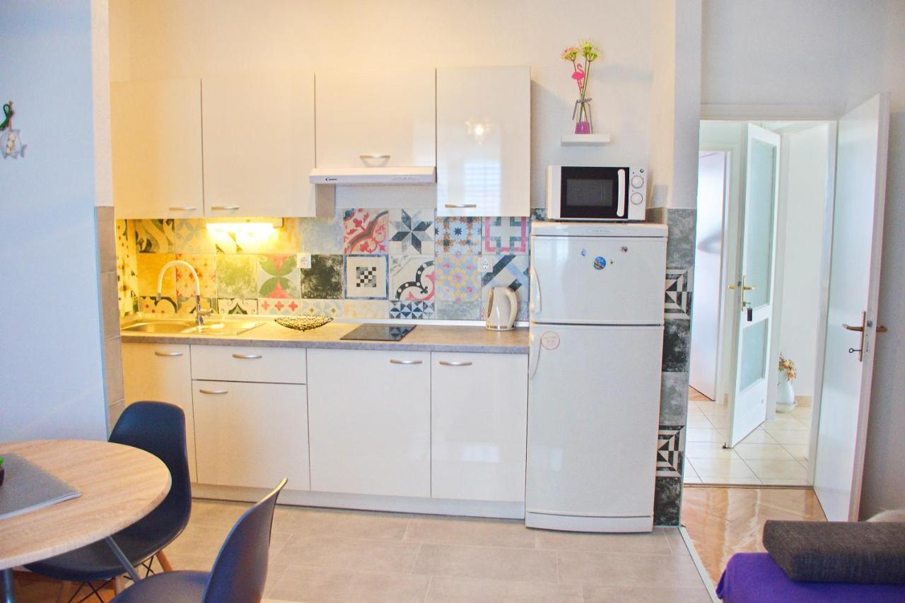 Apartments Mike Novalja Ngoại thất bức ảnh