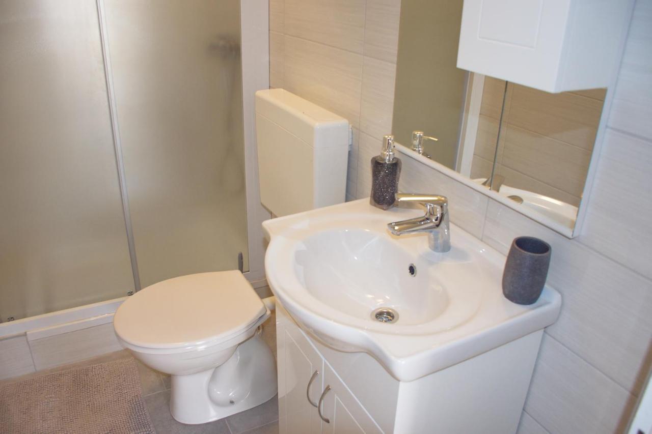 Apartments Mike Novalja Ngoại thất bức ảnh